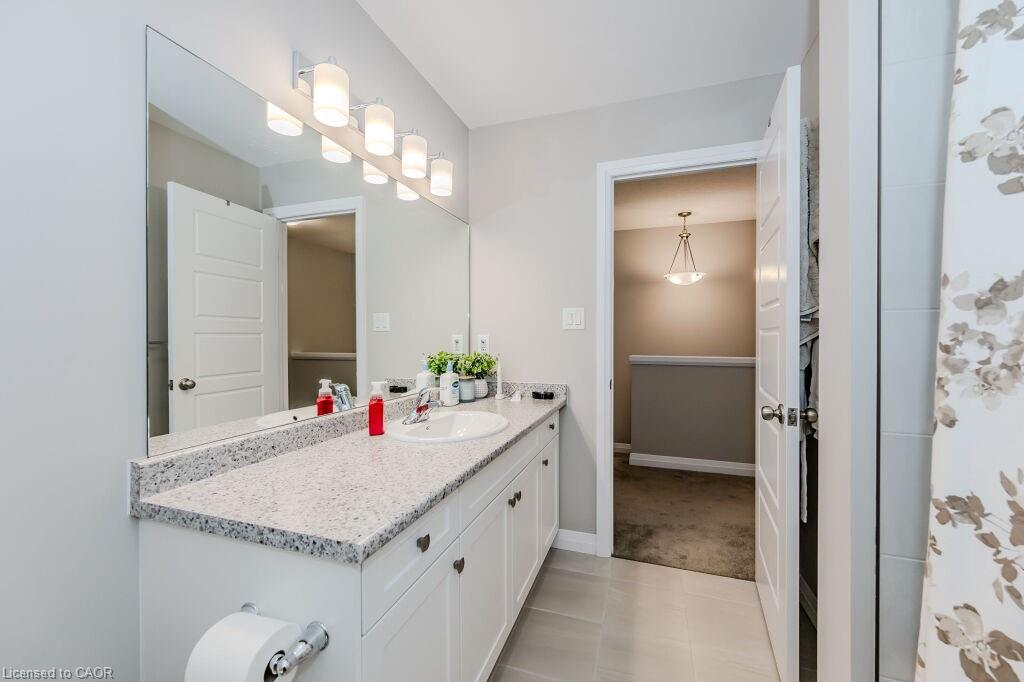 14-86 Erbsville Court Property Photo 25