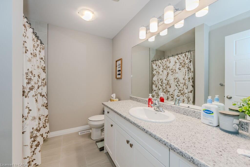 14-86 Erbsville Court Property Photo 26