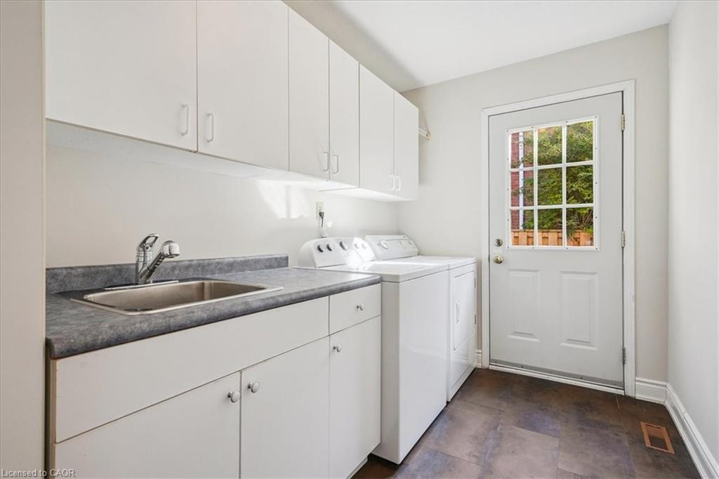 41 Steen Drive Property Photo 8