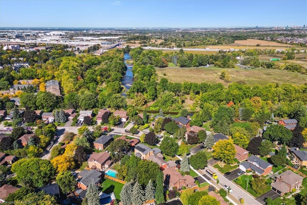 41 Steen Drive Property Photo 25