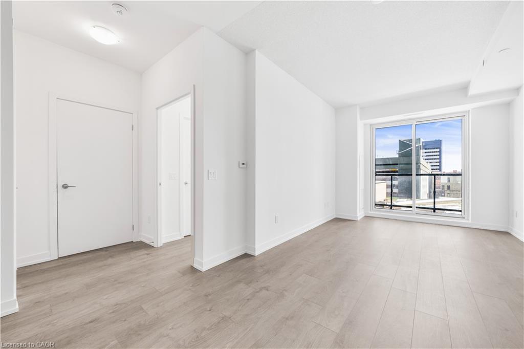 312-55 Duke Street W Property Photo 7