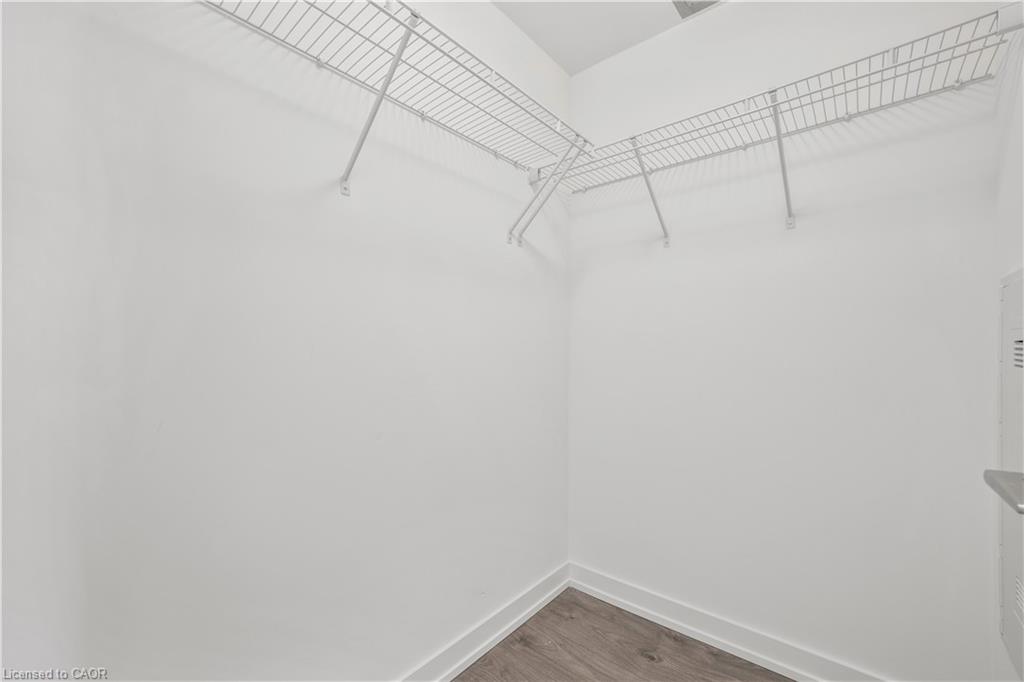 312-55 Duke Street W Property Photo 18