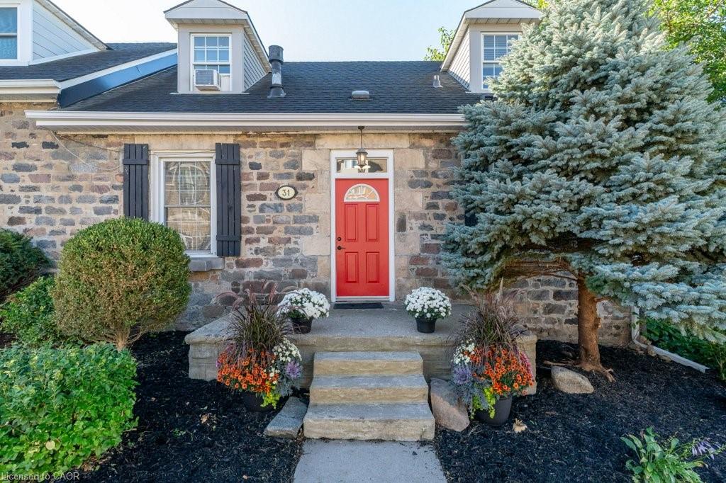 31 Bruce Street Property Photo 1