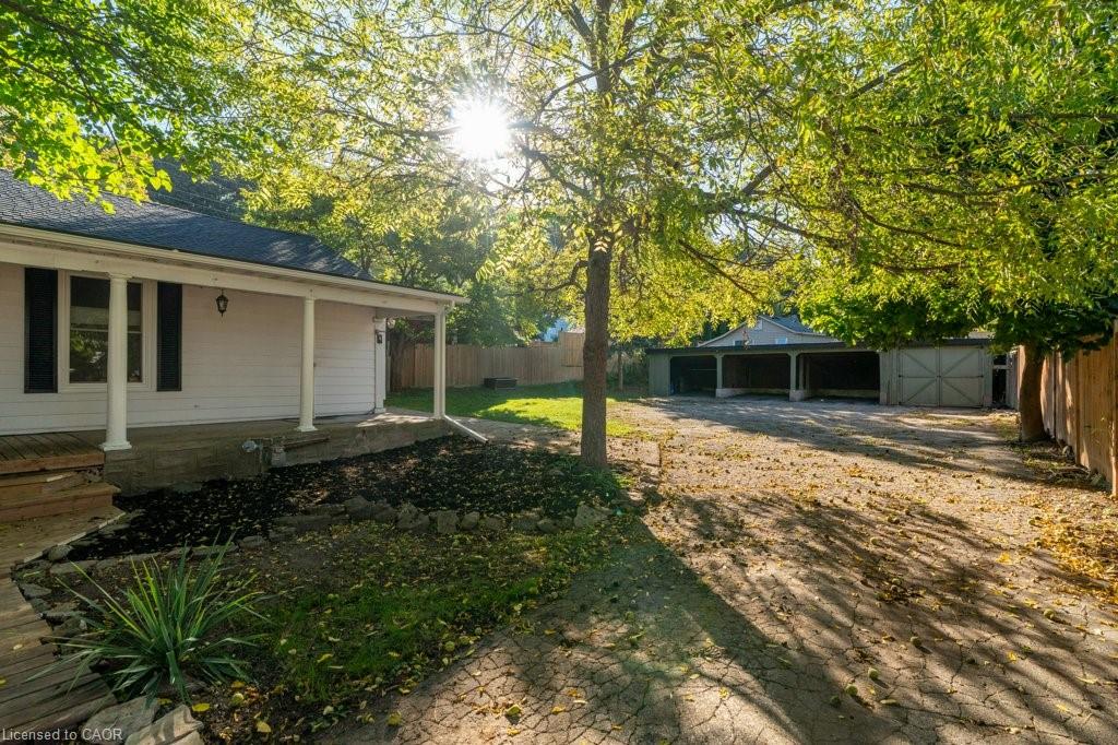 31 Bruce Street Property Photo 4