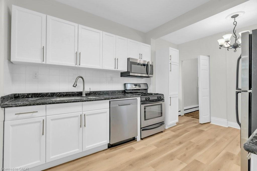 31 Bruce Street Property Photo 6