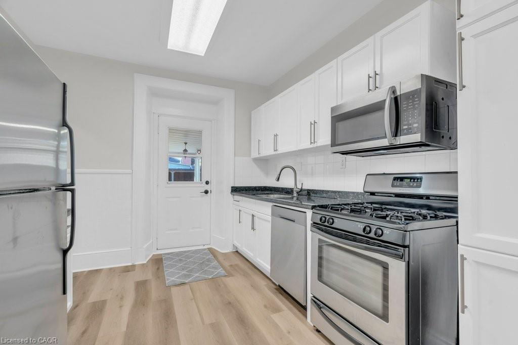 31 Bruce Street Property Photo 7