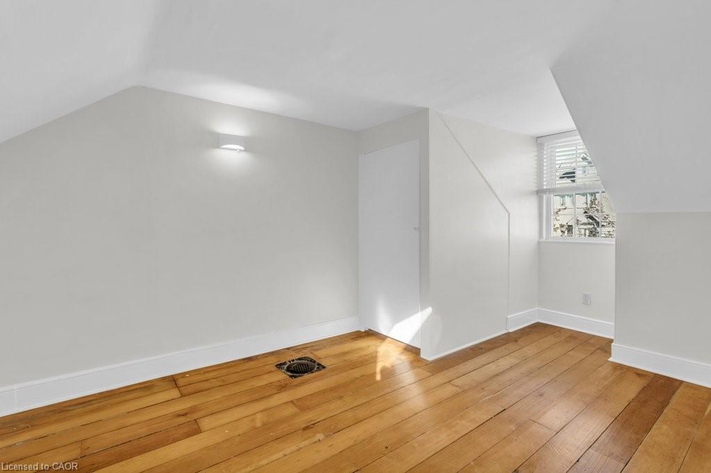 31 Bruce Street Property Photo 13