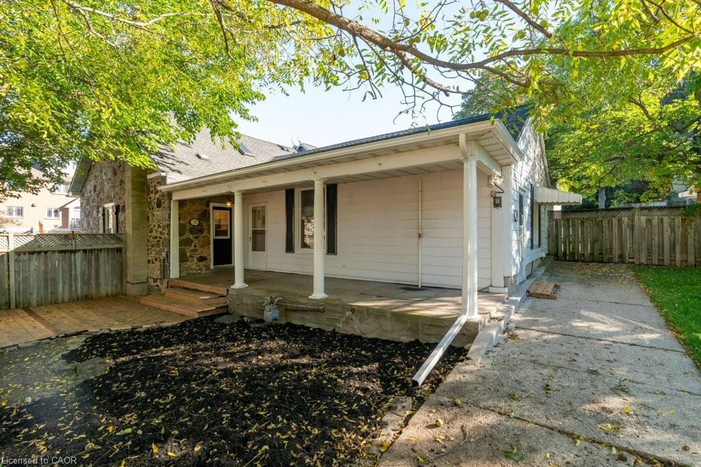 31 Bruce Street Property Photo 25