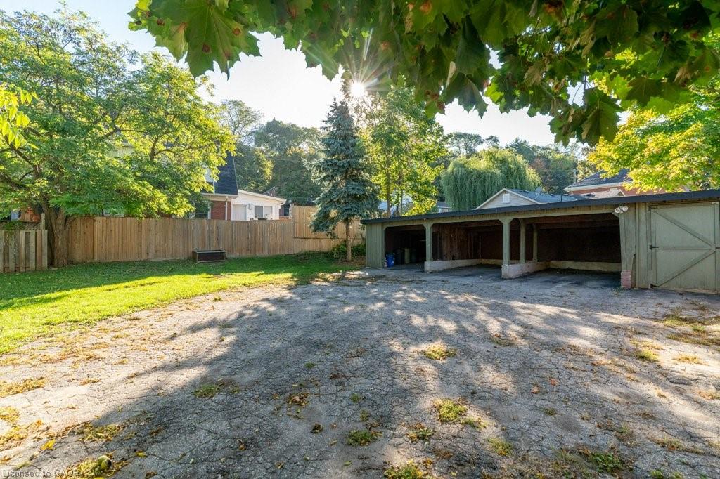 31 Bruce Street Property Photo 27