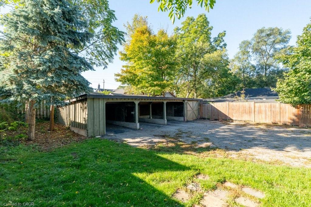 31 Bruce Street Property Photo 28