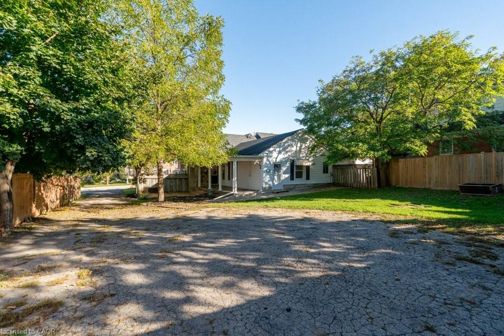 31 Bruce Street Property Photo 29