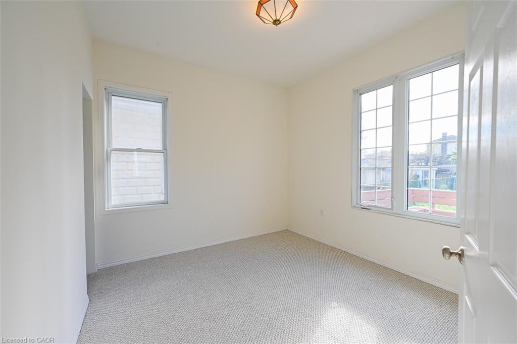 5768 Summer Street Property Photo 9