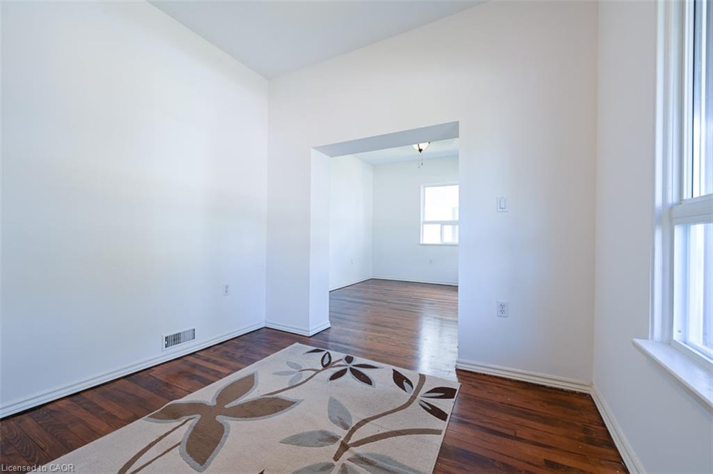 5768 Summer Street Property Photo 15