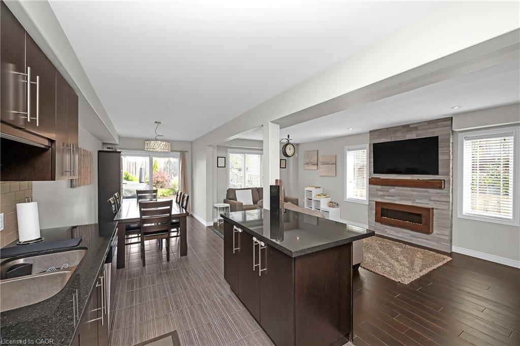 69 Escarpment Drive Property Photo 27