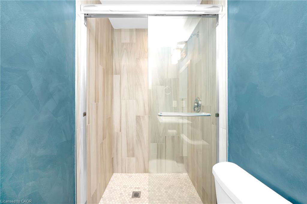 69 Escarpment Drive Property Photo 35