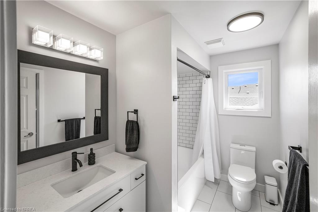 67 Wadsworth Crescent Property Photo 11