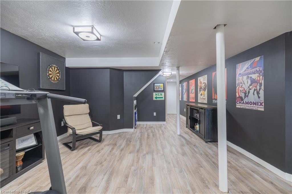 67 Wadsworth Crescent Property Photo 17