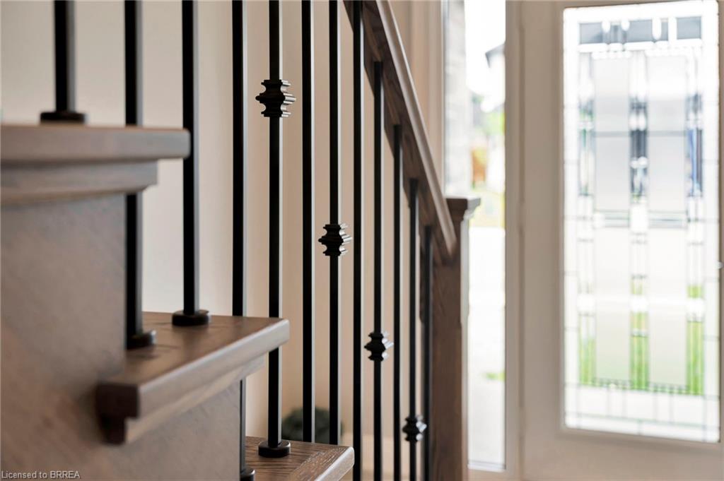 26 Mckeen Street Property Photo 4