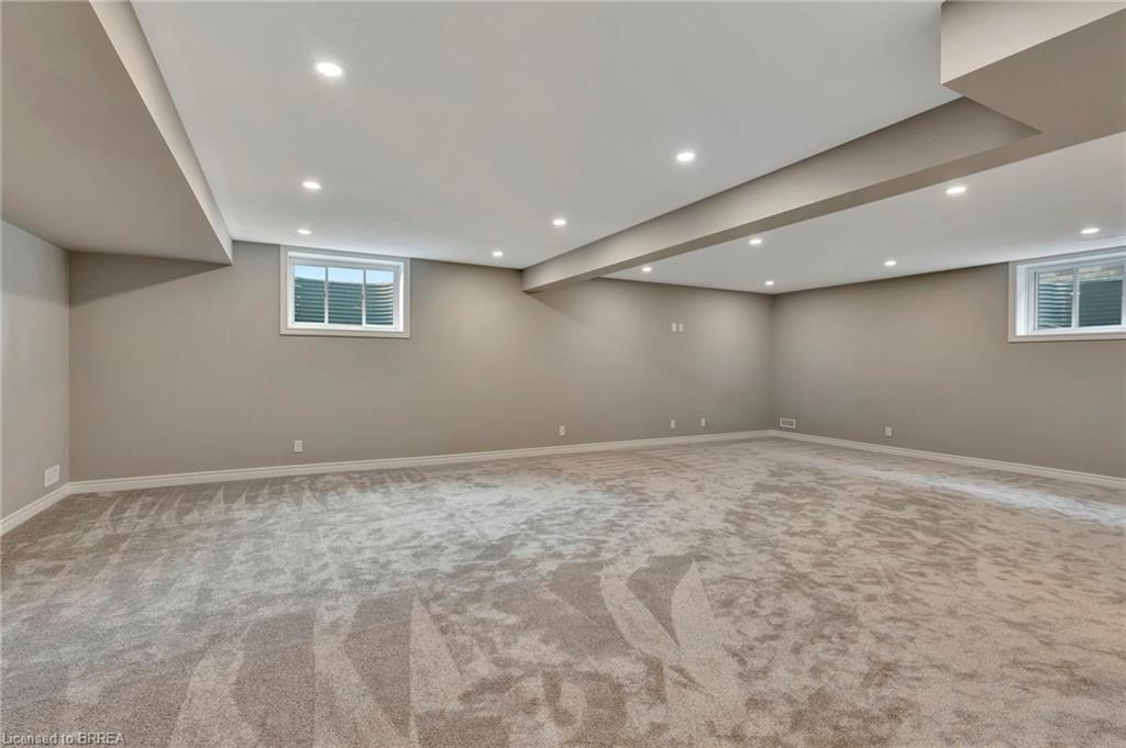 26 Mckeen Street Property Photo 14