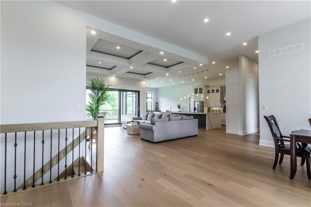 9-670 Bishopsgate Road Property Photo 8