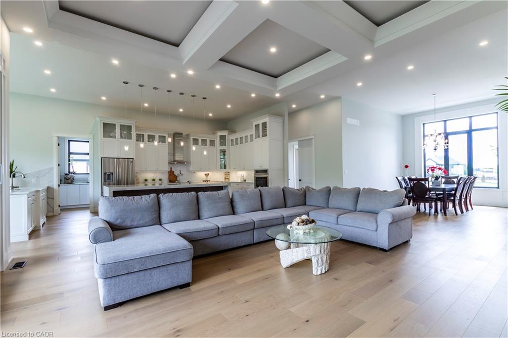 9-670 Bishopsgate Road Property Photo 11
