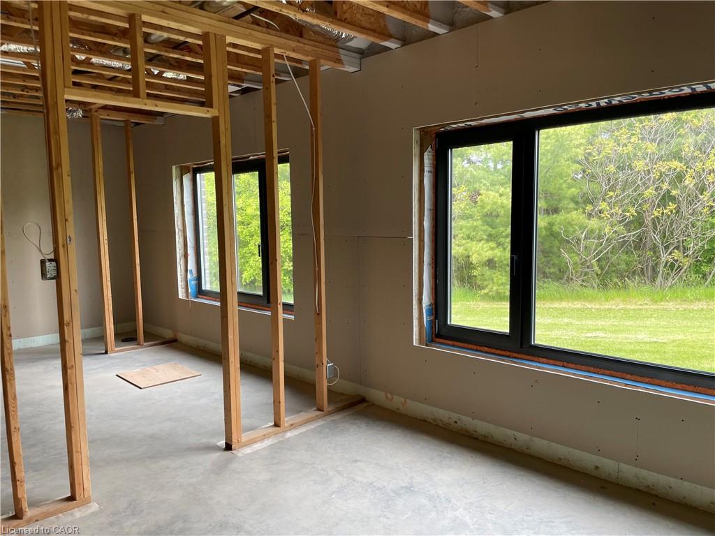 9-670 Bishopsgate Road Property Photo 39
