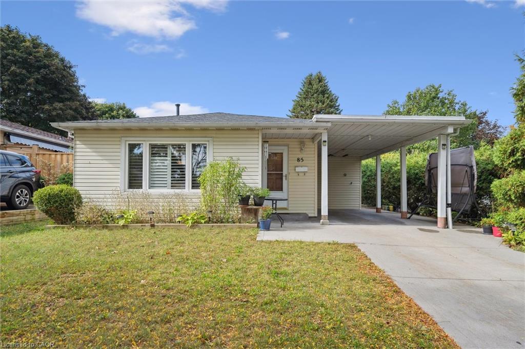 85 Christopher Drive Property Photo 2