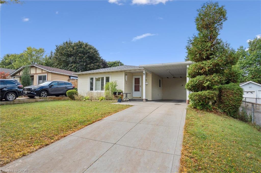 85 Christopher Drive Property Photo 3