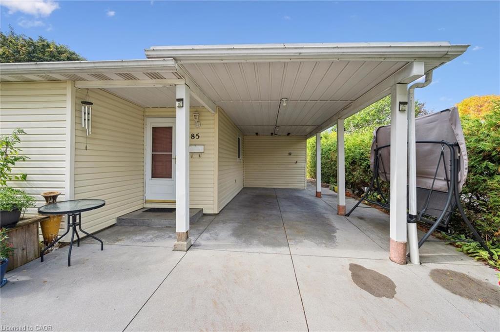 85 Christopher Drive Property Photo 6