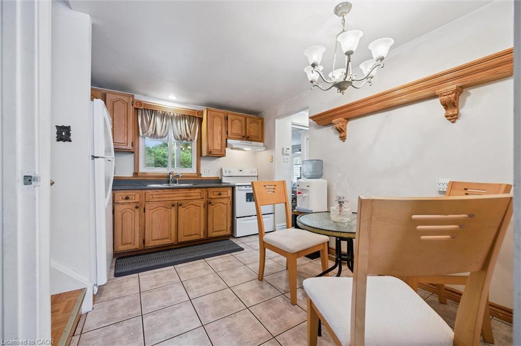 85 Christopher Drive Property Photo 17