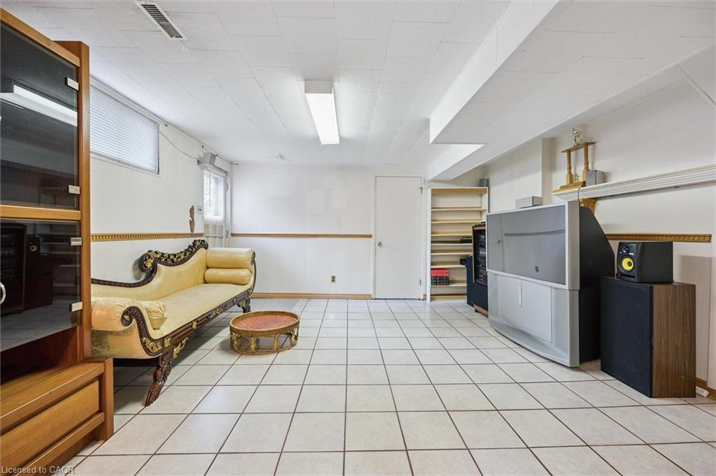 85 Christopher Drive Property Photo 32