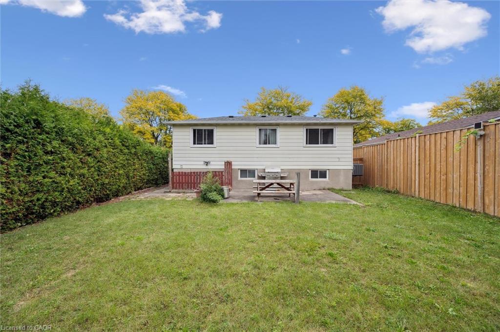 85 Christopher Drive Property Photo 38