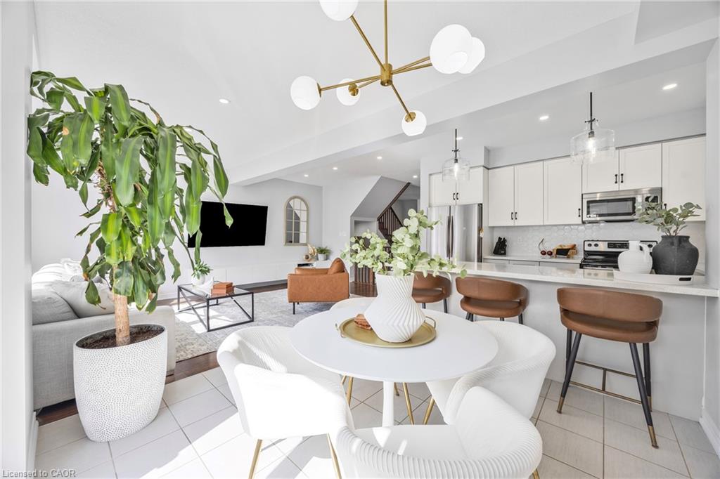 209 Echovalley Drive Property Photo 9