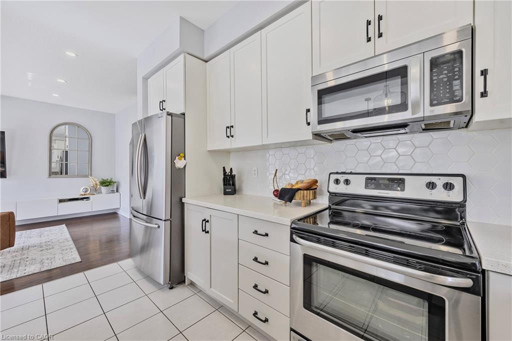 209 Echovalley Drive Property Photo 13