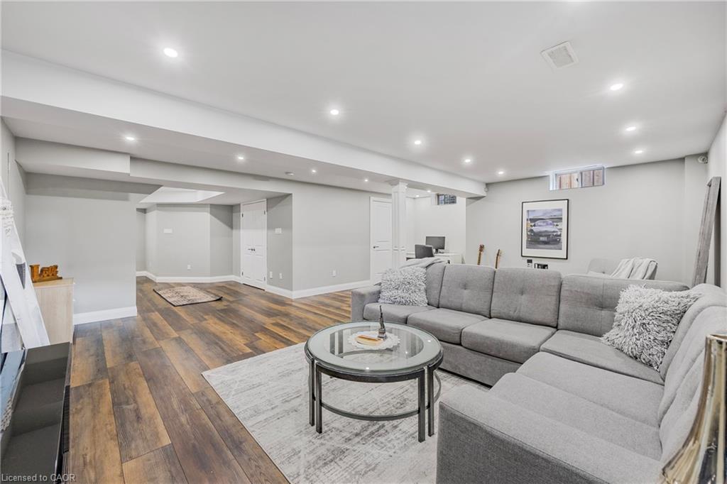 209 Echovalley Drive Property Photo 32