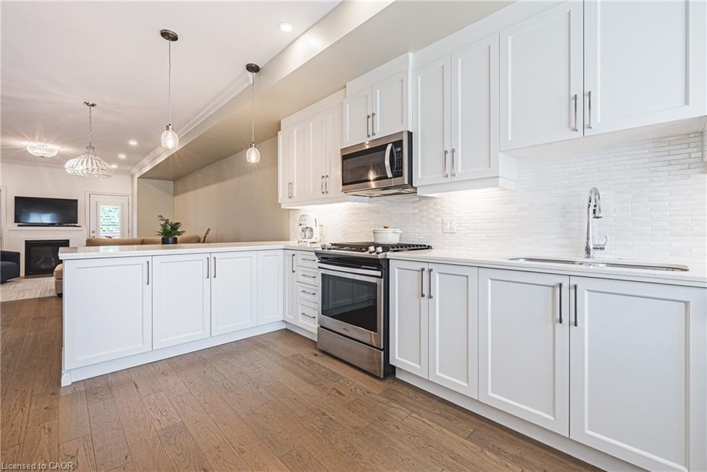 6-111 Wilson Street E Property Photo 9