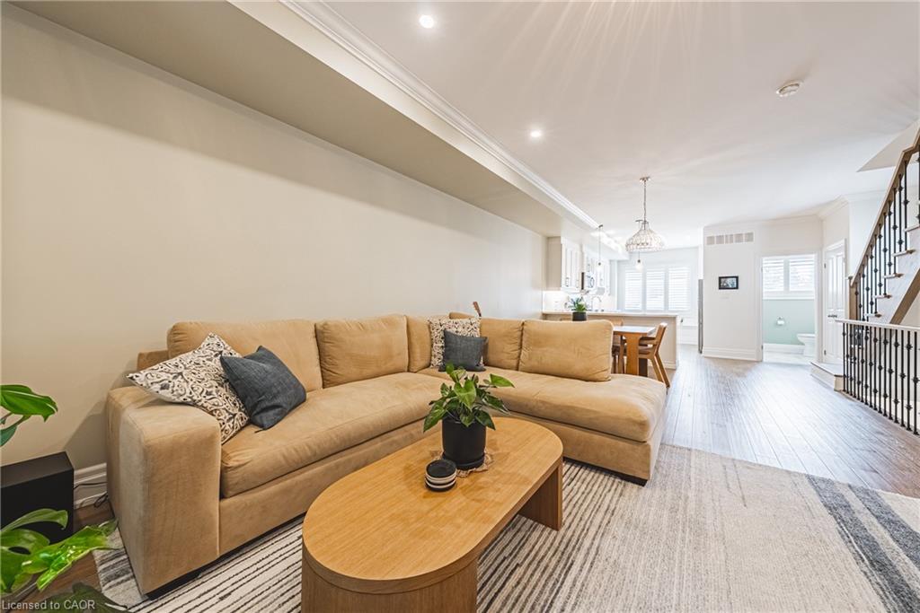 6-111 Wilson Street E Property Photo 16