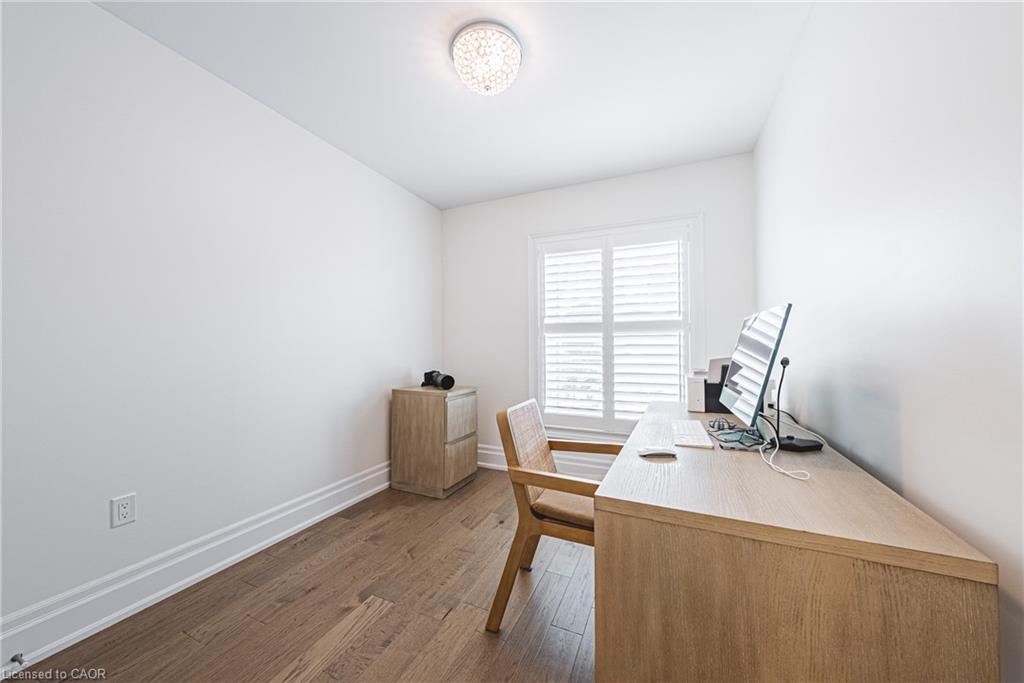 6-111 Wilson Street E Property Photo 24