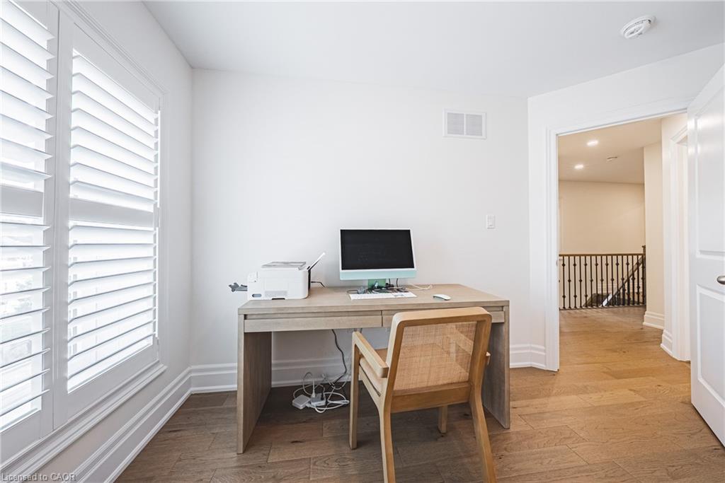 6-111 Wilson Street E Property Photo 25