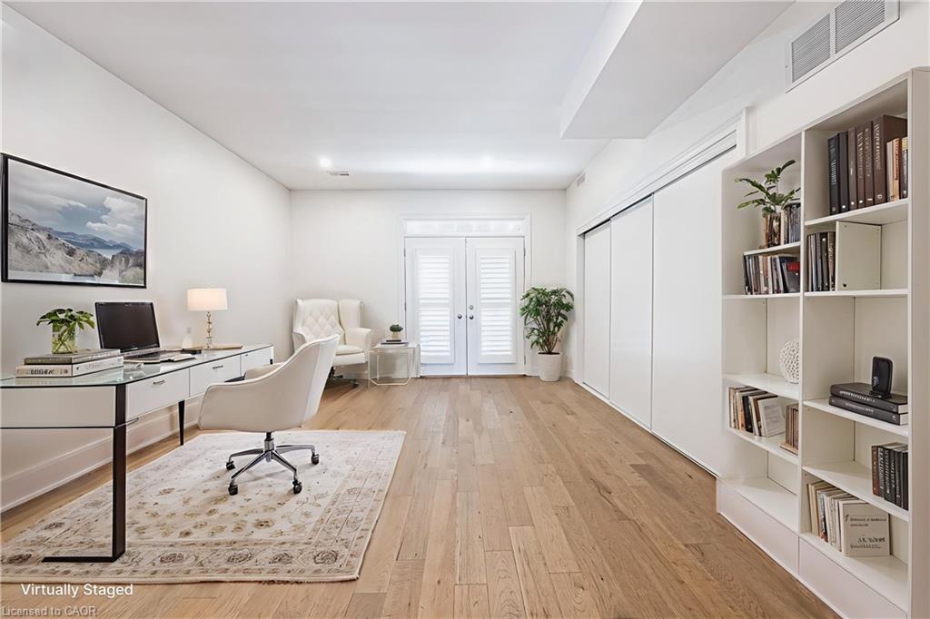 6-111 Wilson Street E Property Photo 28