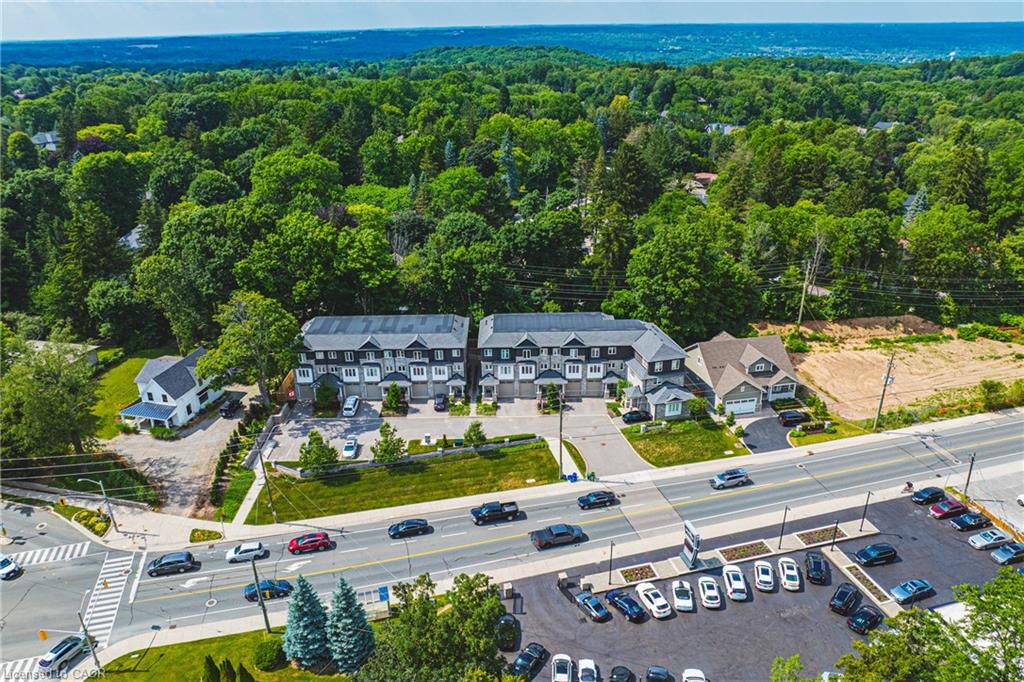 6-111 Wilson Street E Property Photo 37