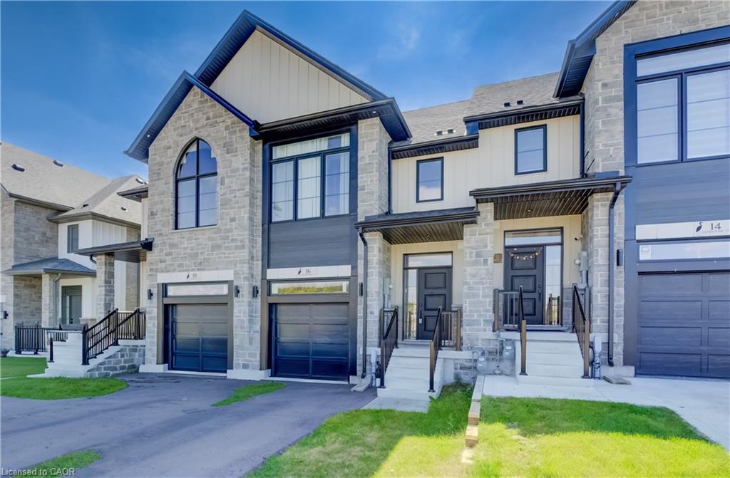 16 Sandstone Street Property Photo 1