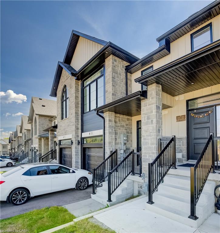 16 Sandstone Street Property Photo 2