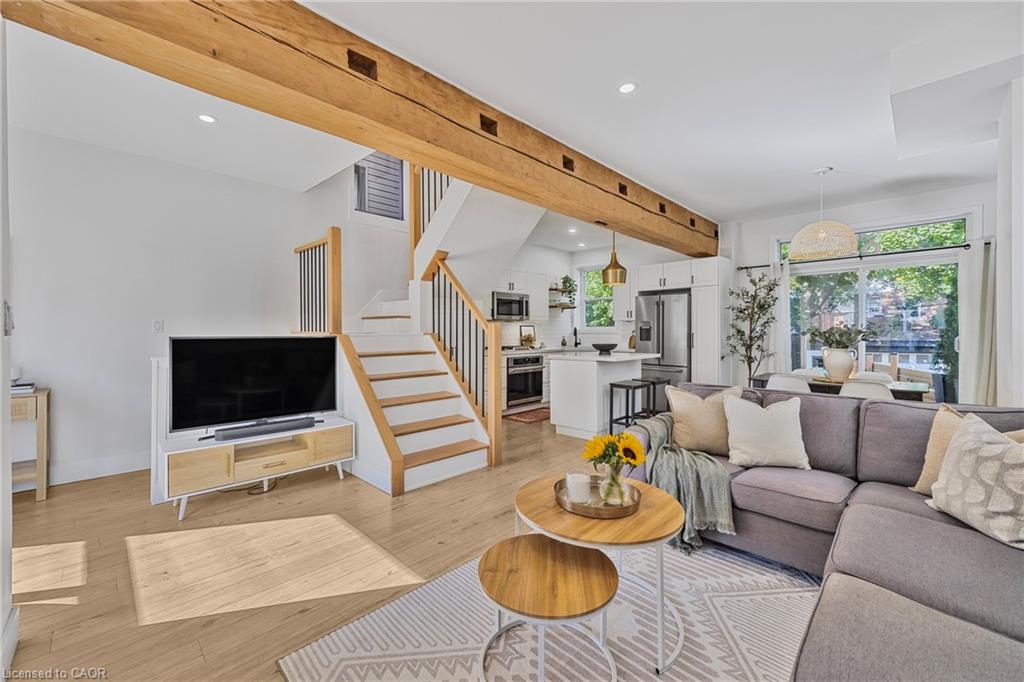 289 Cumberland Avenue Property Photo 3