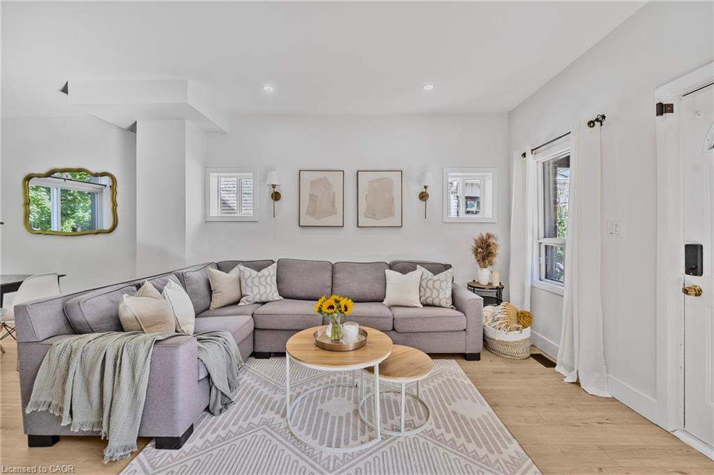 289 Cumberland Avenue Property Photo 12