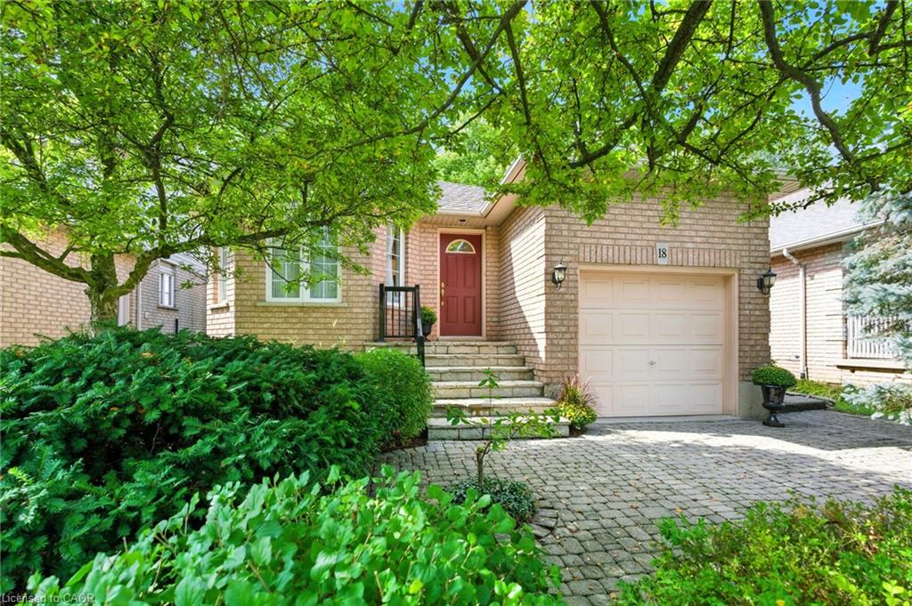 18 Naples Boulevard Property Photo 2