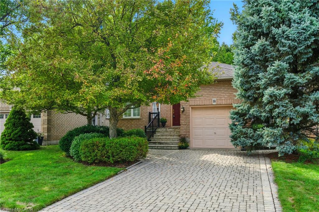 18 Naples Boulevard Property Photo 3