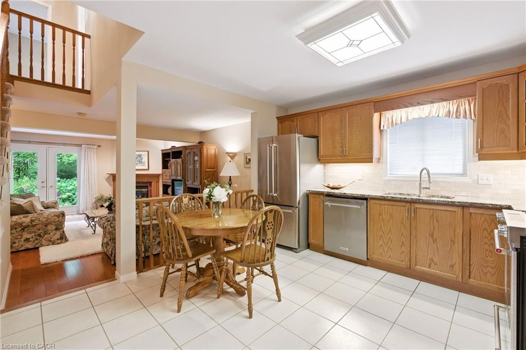 18 Naples Boulevard Property Photo 12