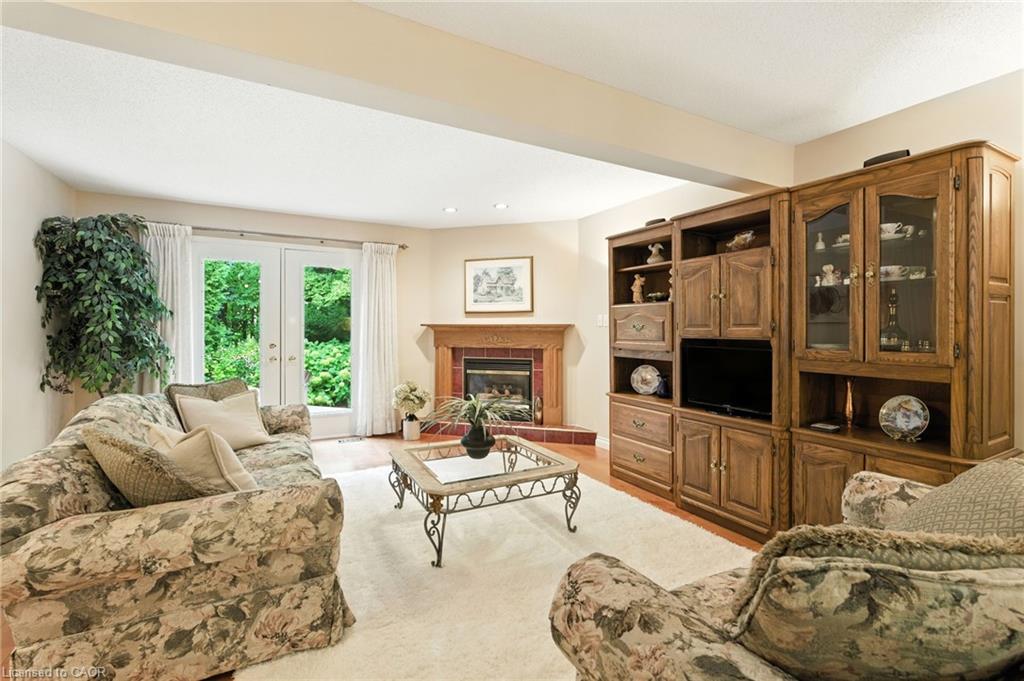 18 Naples Boulevard Property Photo 14