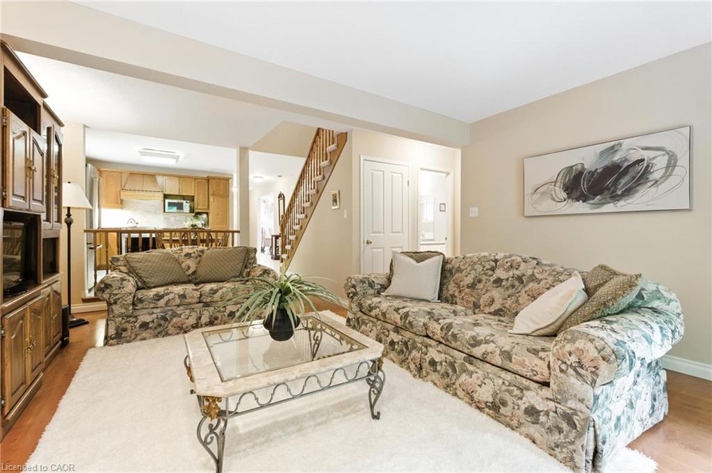 18 Naples Boulevard Property Photo 15